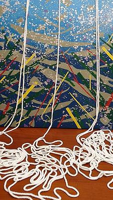 粗的麻繩具有一定的份量