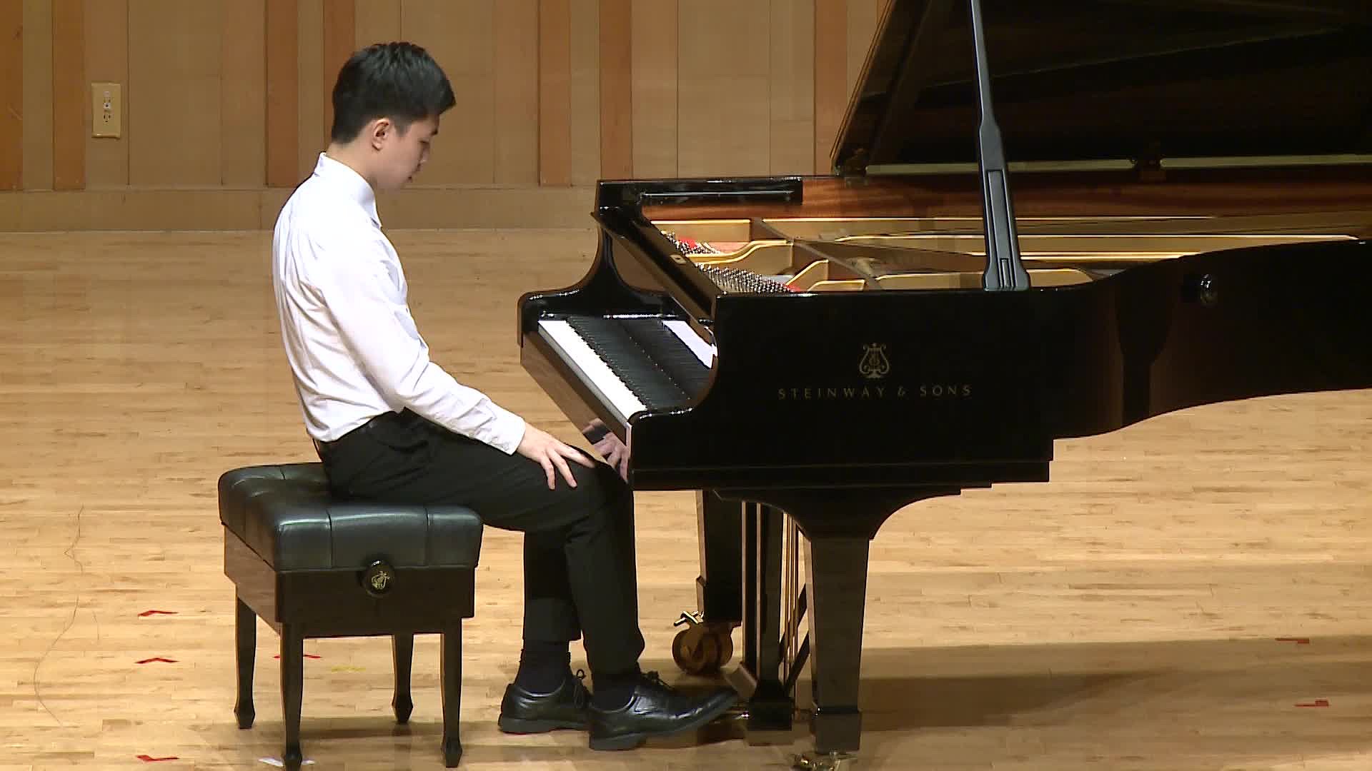 貝多芬 《降A大調第三十一號鋼琴奏鳴曲，作品110》 之樂曲分析與詮釋-2的封面圖