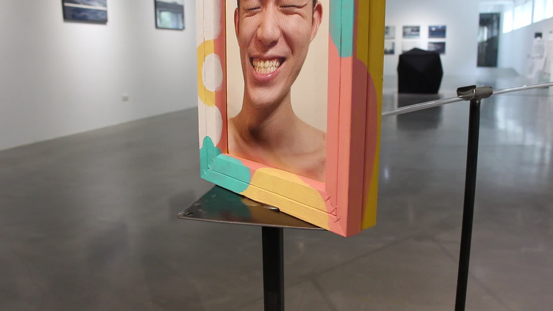 人類動作與工具物的關係 ─── 陳宗亮創作研究, 戳 (2) 09