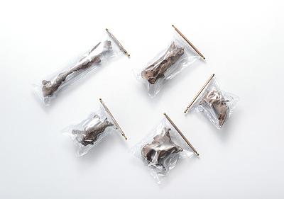 消費後的包裝與重組―李佳玲當代首飾創作論述-實在包裝-原貌