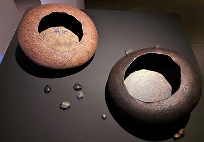 滾動與反轉之間  連炳龍創作論述-作品 (8-1)
