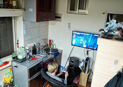 Photo Project：Hongkongers’ Struggles Under Taiwan Immigration Policy's Cover