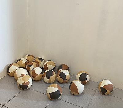 圖157 劉奕堂，〈匯〉，色土，110×50×18cm，2021