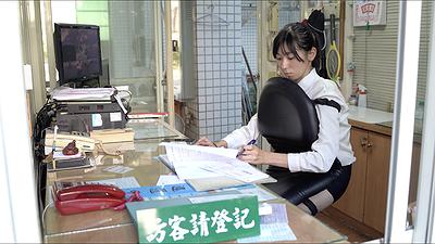 身體座標：當代生活中的身體想像--黃萱創作研究 圖17〈chair〉-2警衛室的封面圖
