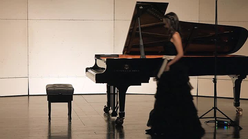 戴筠真鋼琴演奏會 含輔助資料 演奏會錄音、樂曲解說 及室內樂演奏會錄音-2的封面圖