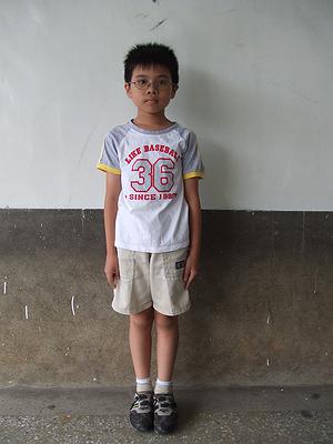 影像教學媒體導引對兒童繪畫人物表現中知覺能力影響之研究－以桃園縣南門國小為例-3