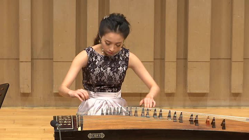 Between Tradition and Modernity: Analysis and Interpretation of Three Zheng Compositions by Liu Le's Cover