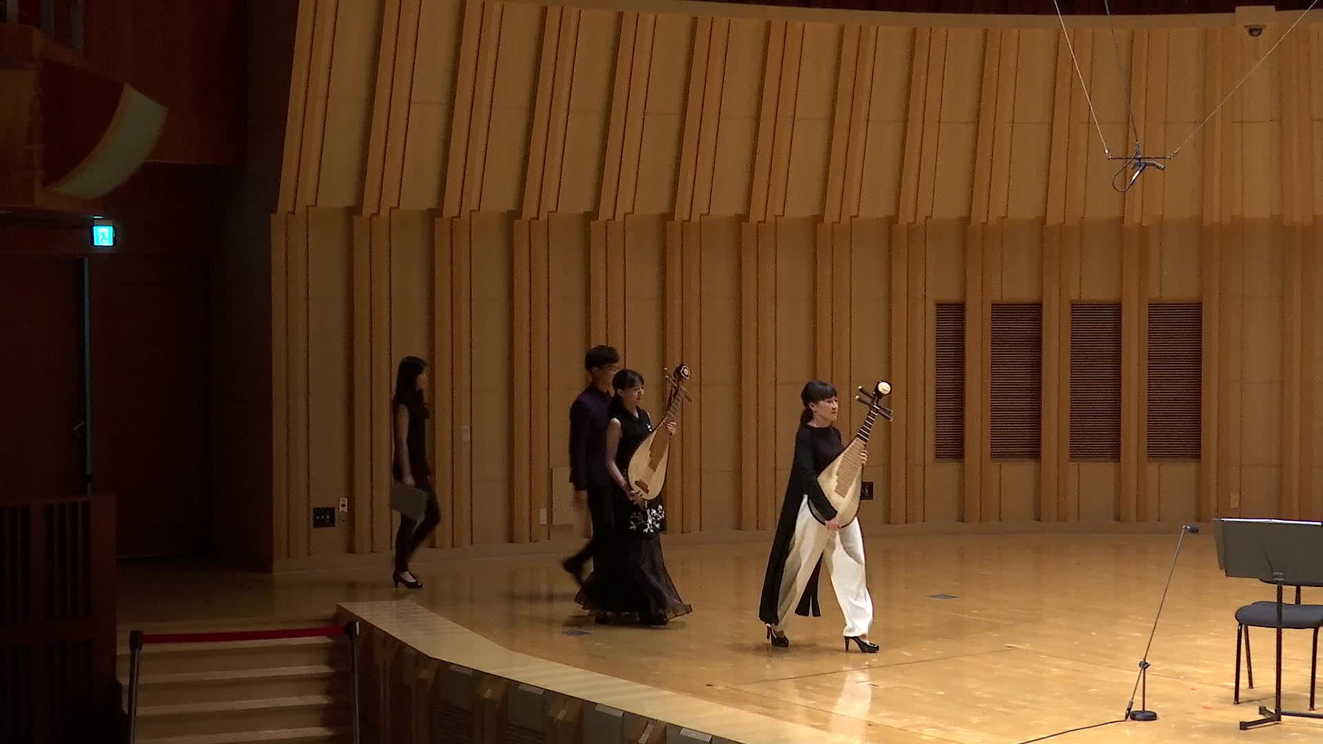 The Musical Analysis and Interpretation of Pipa and Sanxian Duet “Mulen ”'s Cover