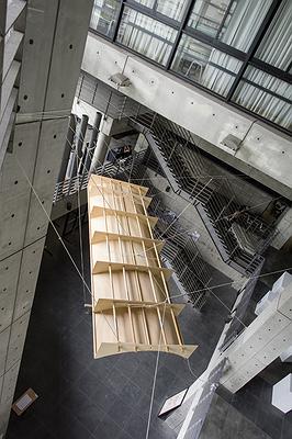 穹頂與幻象 : 揭示我們所背負的-20的封面圖