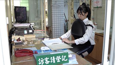 身體座標：當代生活中的身體想像--黃萱創作研究 圖17〈chair〉-1警衛室的封面圖