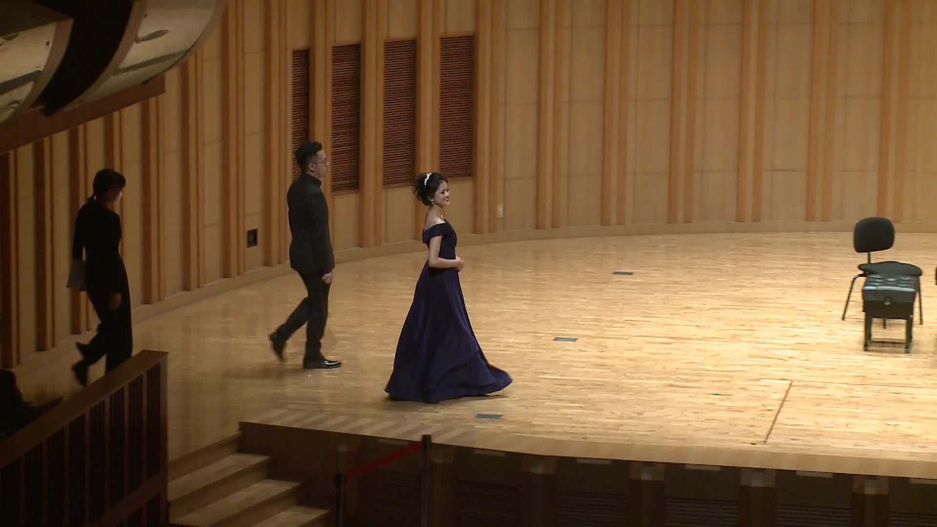 董尼采第歌劇《拉梅默的露琪亞》與貝利尼歌劇《清教徒》瘋狂場景中詠嘆調之分析與演唱詮釋-4