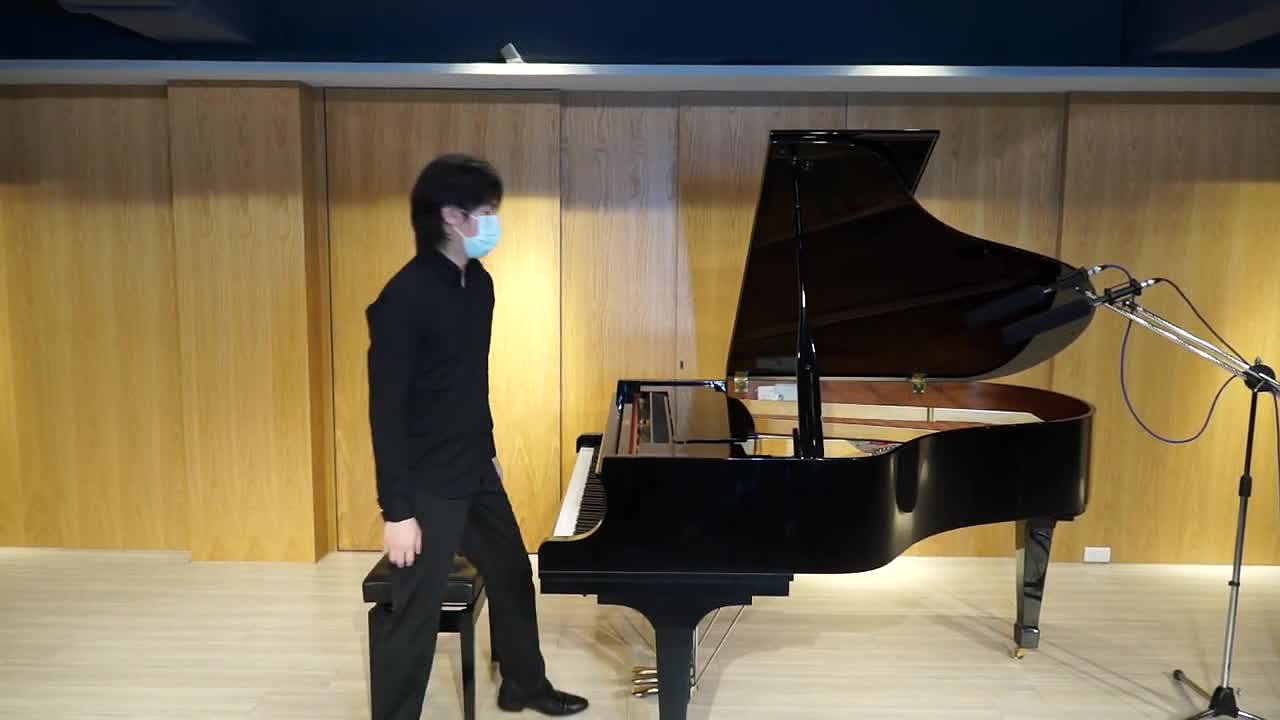 Interpretation of Astor Piazzolla’s Three Preludes for Piano's Cover