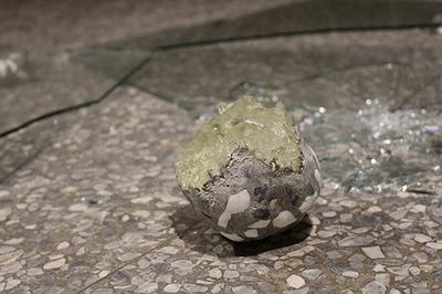 一閃一閃亮晶晶6，環氧樹脂、磨石子、玻璃，2019。