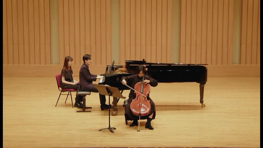 A research of Debussy’s composition materials and musical style based on The Cello Sonata by Claude Debussy /Graduation Recital's Cover