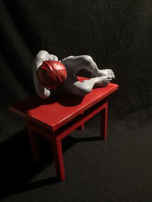 物件與人體相互關係的雕塑創作-3-7飯侷的封面圖