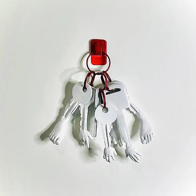 物件與人體相互關係的雕塑創作-3-13讑匙的封面圖