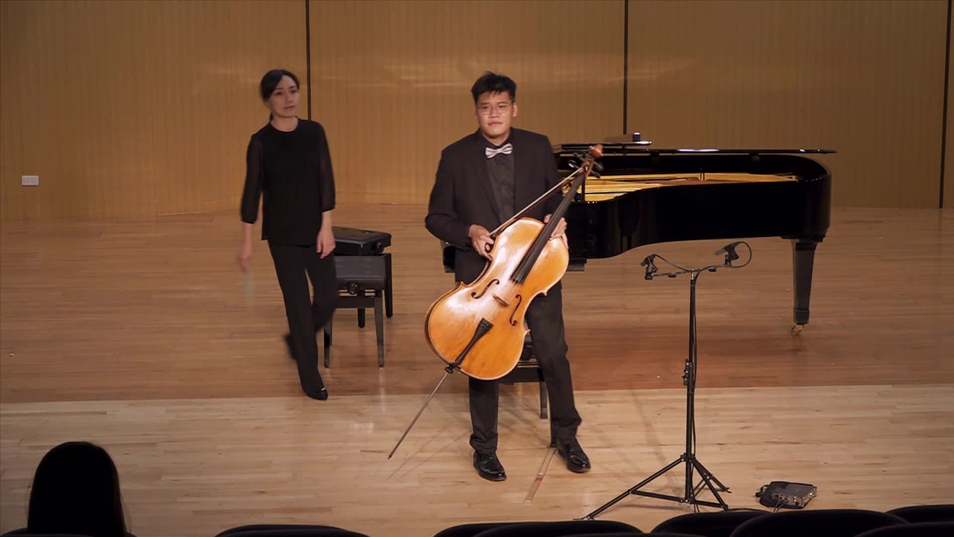 何維倫大提琴獨奏會-01 Robert Schumann Five pieces in Folk style op 102