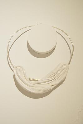 「動、靜」意象的探索複合媒材首飾創作論述33