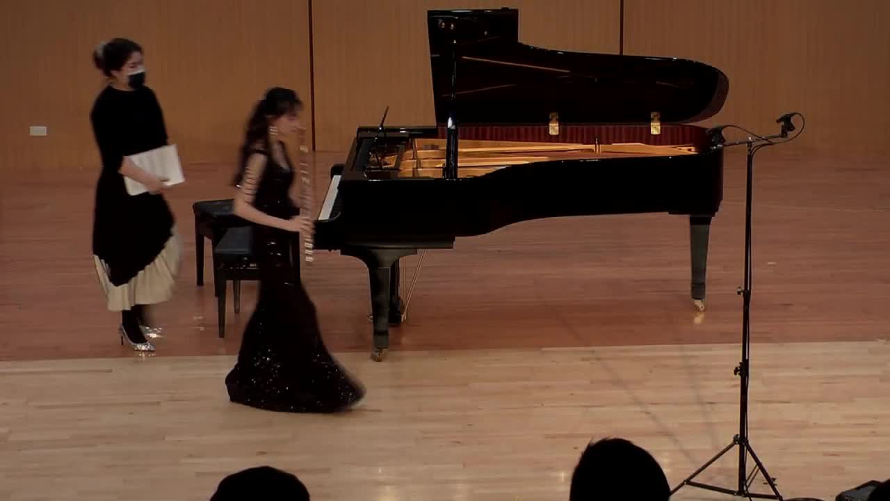 黃佳儀長笛獨奏會-Johann Sebastian Bach Flute Sonata in E-flat Major, BWV 1031