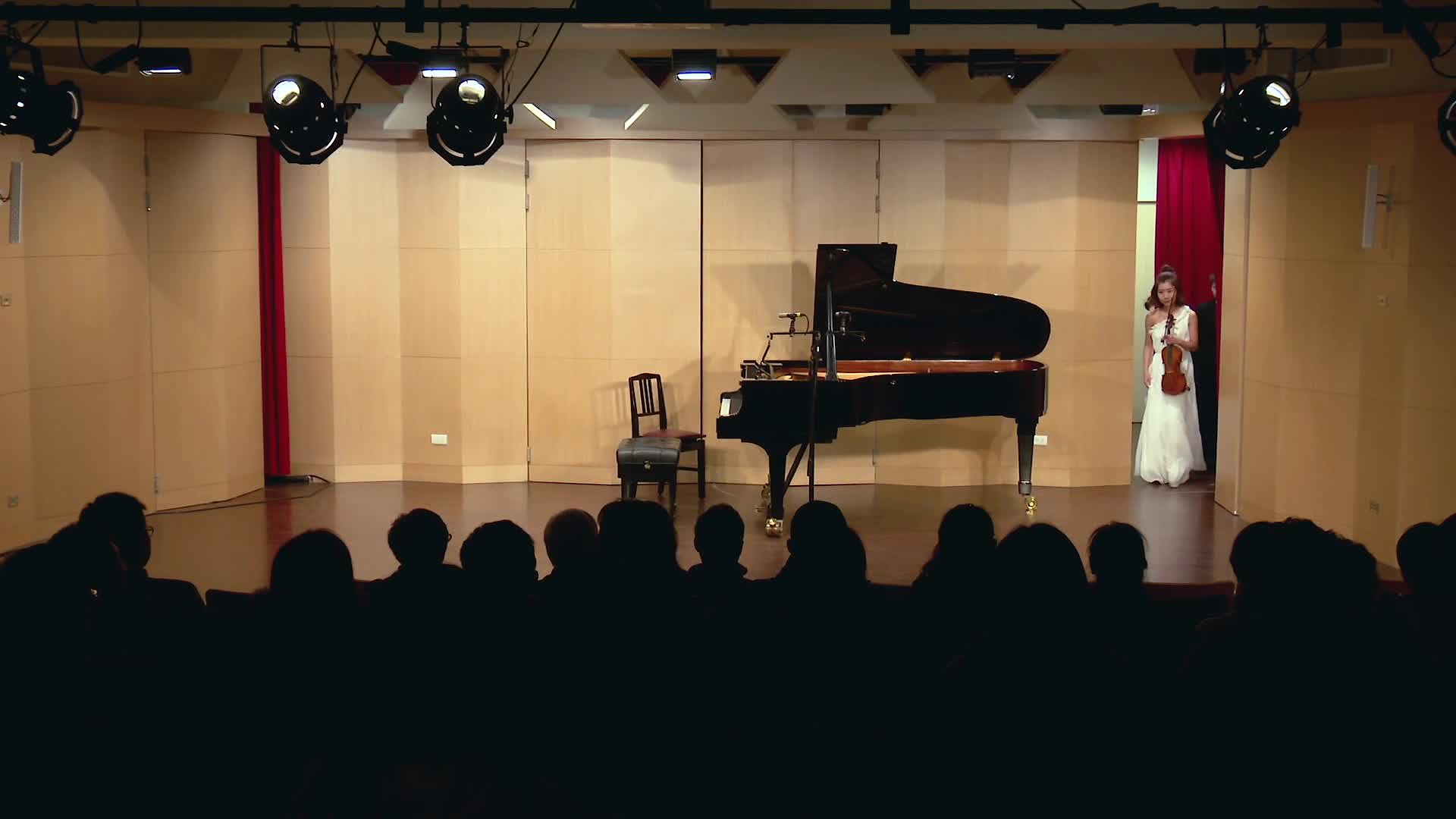 史特拉汶斯基《嬉遊曲，給小提琴與鋼琴》之樂曲分析與演奏詮釋７