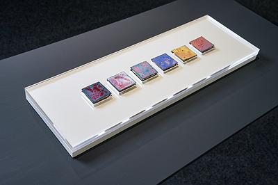 2024_04_Allergy_brooch_enamel_exhibition