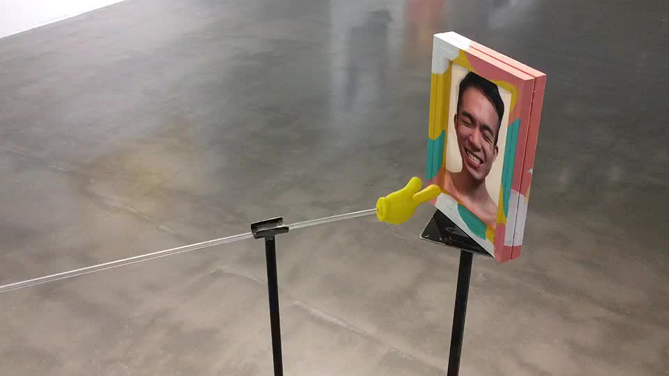 人類動作與工具物的關係 ─── 陳宗亮創作研究, 戳(3) 10