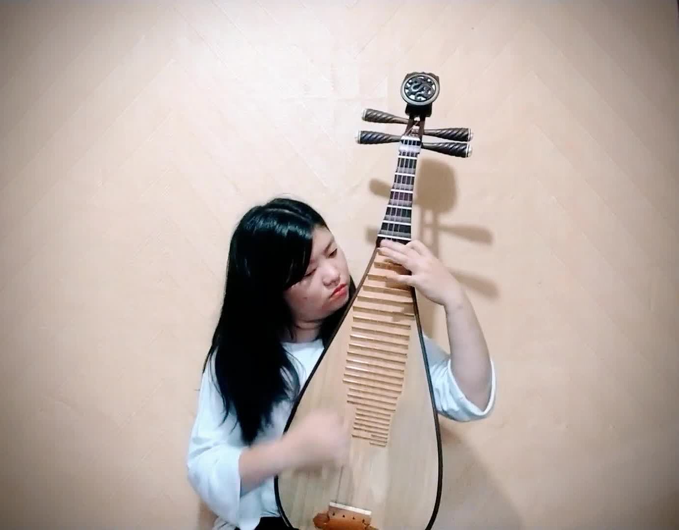 An Analysis and Interpretation of Elements in Pipa Composition——Exemplified by Pang Yi Lee’s “Bi Chi Er” ,“Kazakh Suite” and “Pomegranate”'s Cover