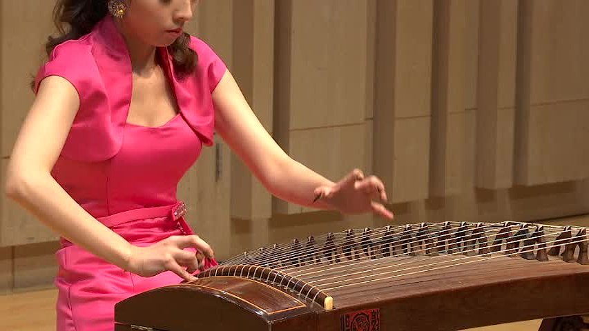 Between Tradition and Modernity: Analysis and Interpretation of Three Zheng Compositions by Liu Le's Cover