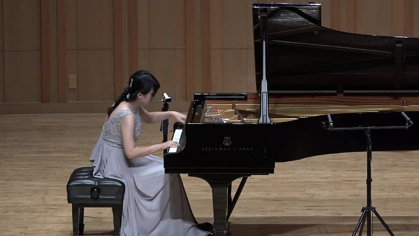 An Analysis and Interpretation on R. Schumann’s Piano Sonata in F-sharp minor, Op.11's Cover