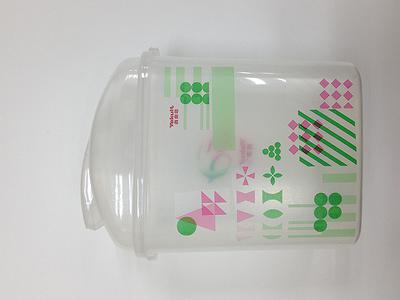 品牌形象與輔助圖形設計應用之創作論述－ 以養樂多50週年形象設計案為例-9