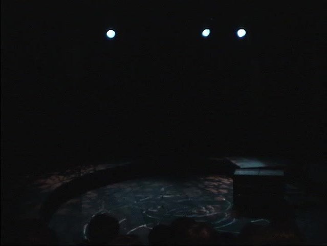 Creative Idea in the Play Directing of <<M.BUTTERFLY>>'s Cover