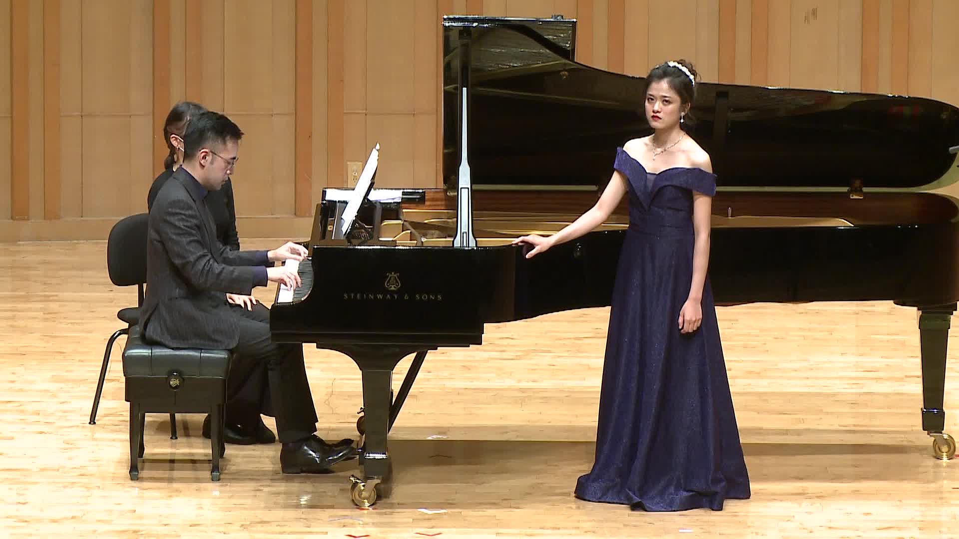 董尼采第歌劇《拉梅默的露琪亞》與貝利尼歌劇《清教徒》瘋狂場景中詠嘆調之分析與演唱詮釋-13