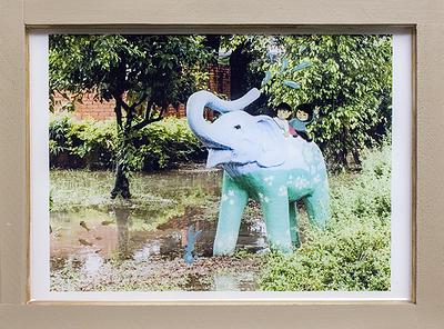 The Promenade of Memory─A Discourse on Yi-Wen Weng 's Artworks's Cover