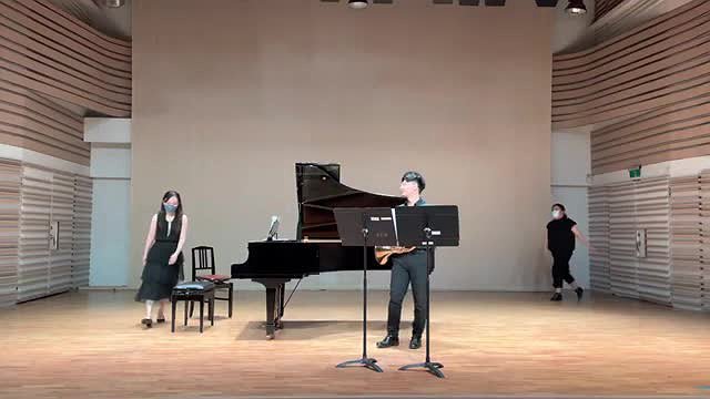 韋伯《E小調法國號小協奏曲，作品編號45》 之分析與詮釋的封面圖