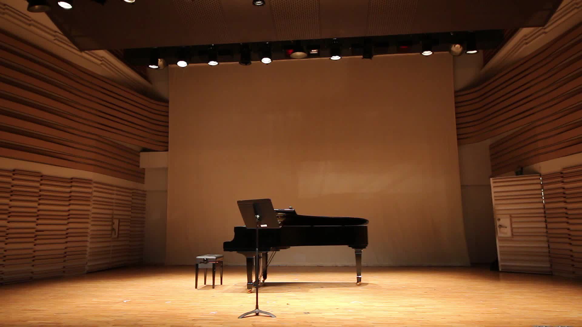 An Exploration of Alyssa Morris's Four Personalities for Oboe and Piano's Cover