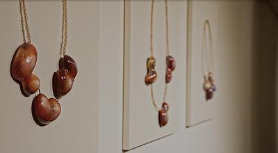 2025_Wearing_the _Skin_exhibtion_venue_room1-2