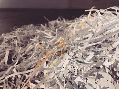 線，在進行式 - 曾微雅創作研究 嘔吐物 (2)