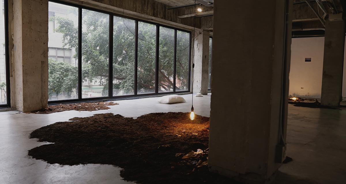 棲居詩學—梁家寧創作論述 《棲居詩》3的封面圖