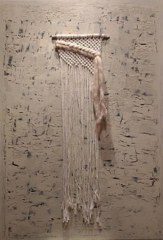 吳淑幸，《繩線引力》系列之十三，低沉的溫柔，複合媒材，116.5x91.5cm，2018，吳淑幸攝影的封面圖