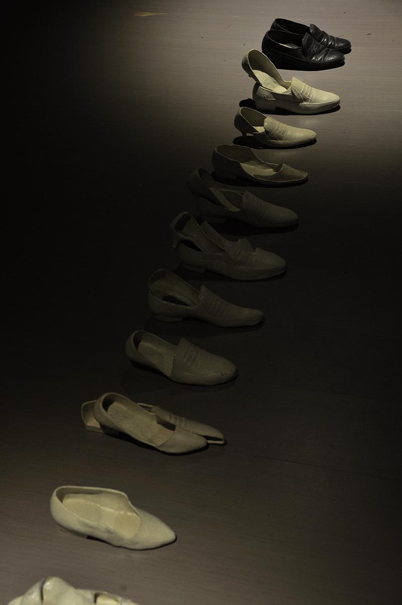 The Unresolvable Vessel：Self-interpretation of Min-Cheng Tsai's Ceramic Art's Cover