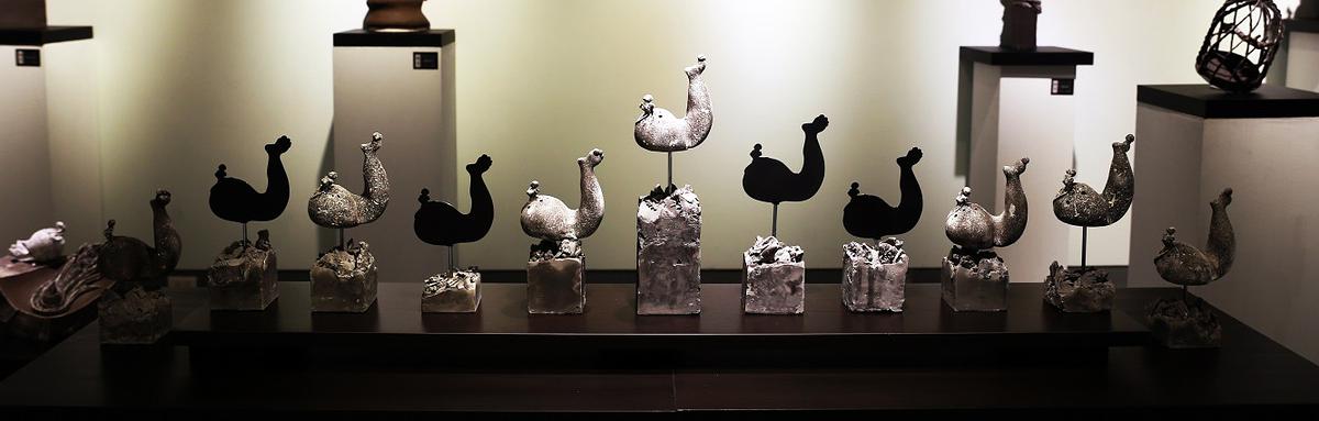 Between the Suppression and the Liberation : Self-interpretations of Tsai Jr-Yung's Ceramic Creations's Cover