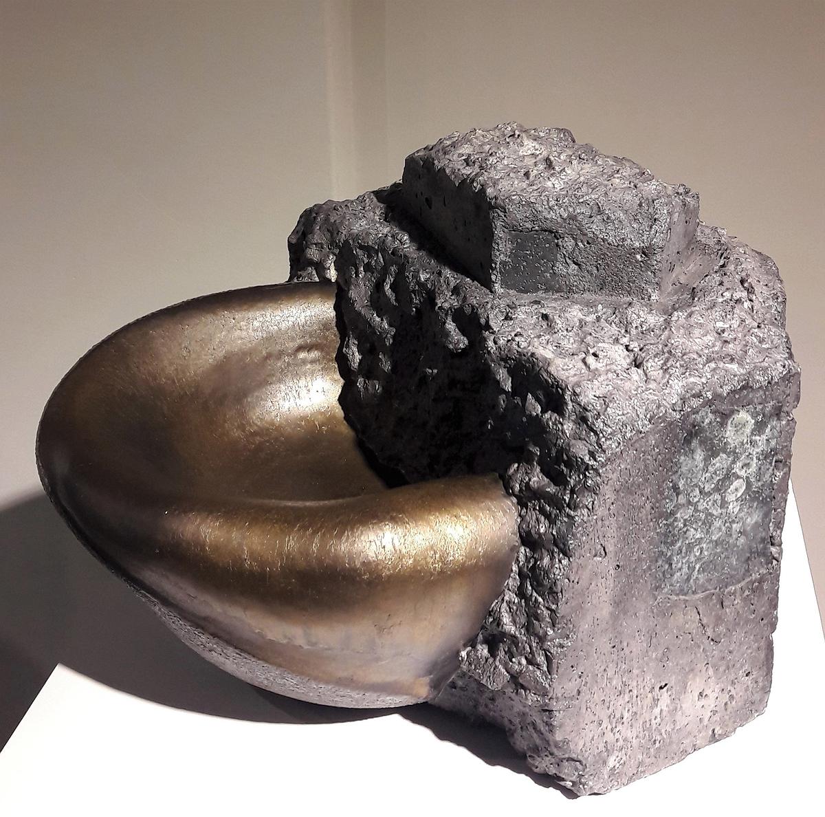 滾動與反轉之間  連炳龍創作論述-作品 (16)的封面圖