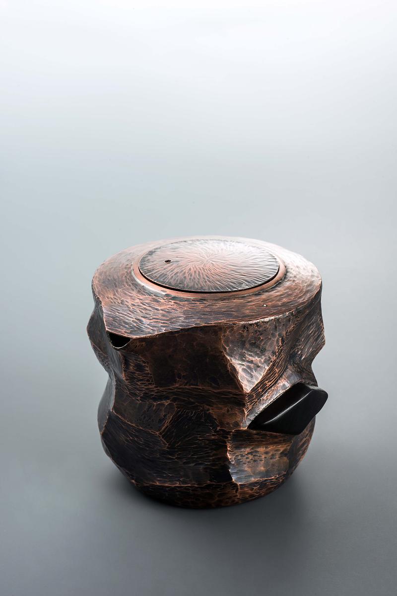 The Scenery on The Way:Self-Interpretations of Chueh Cheng Hui’s Vessel Creations's Cover