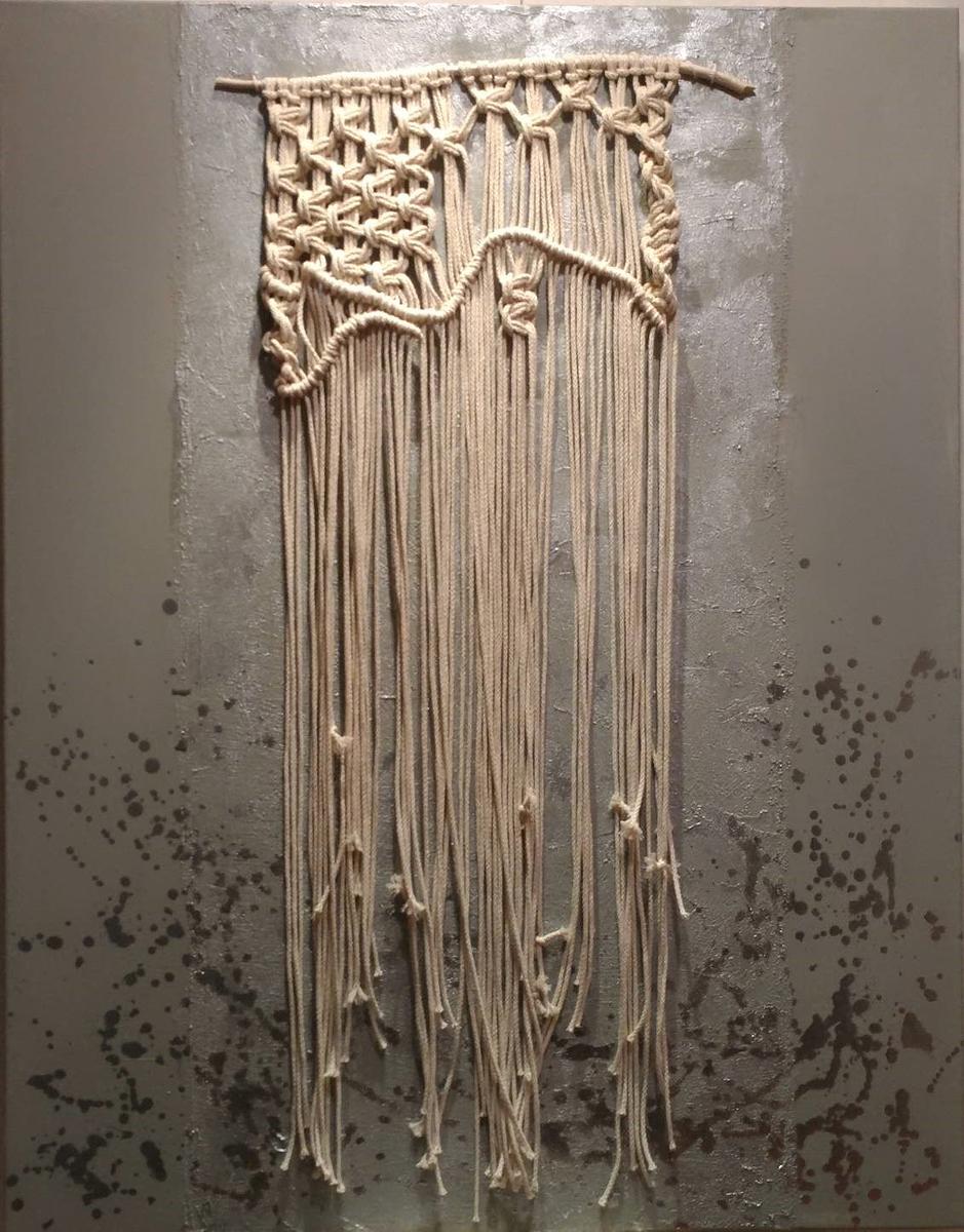 吳淑幸，《繩線引力》系列之八，直率的對語，116.5x91.5cm，2019，吳淑幸攝影的封面圖