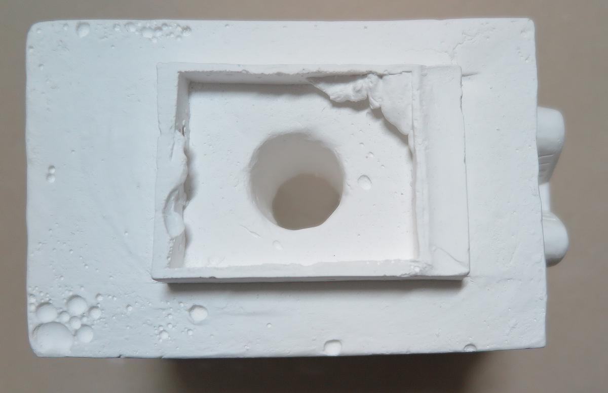 Image Transformation of Dreams - Study of Tai Hsin I’s Creation's Cover