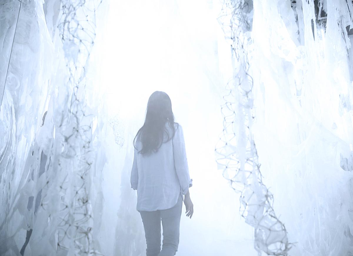 〈流變空間〉，2022，兩界特性：物質界／非物質界，一種超時空邊界與超感官的經驗的封面圖