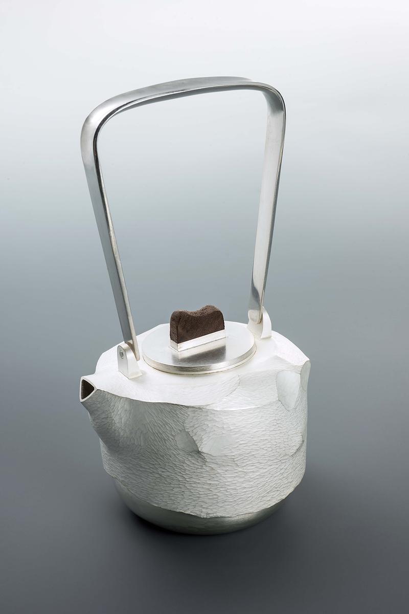 The Scenery on The Way:Self-Interpretations of Chueh Cheng Hui’s Vessel Creations's Cover