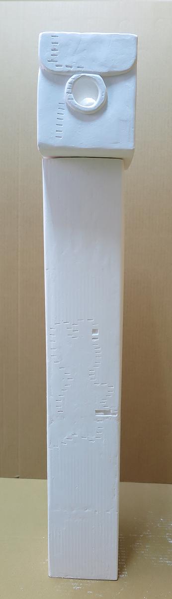 Image Transformation of Dreams - Study of Tai Hsin I’s Creation's Cover