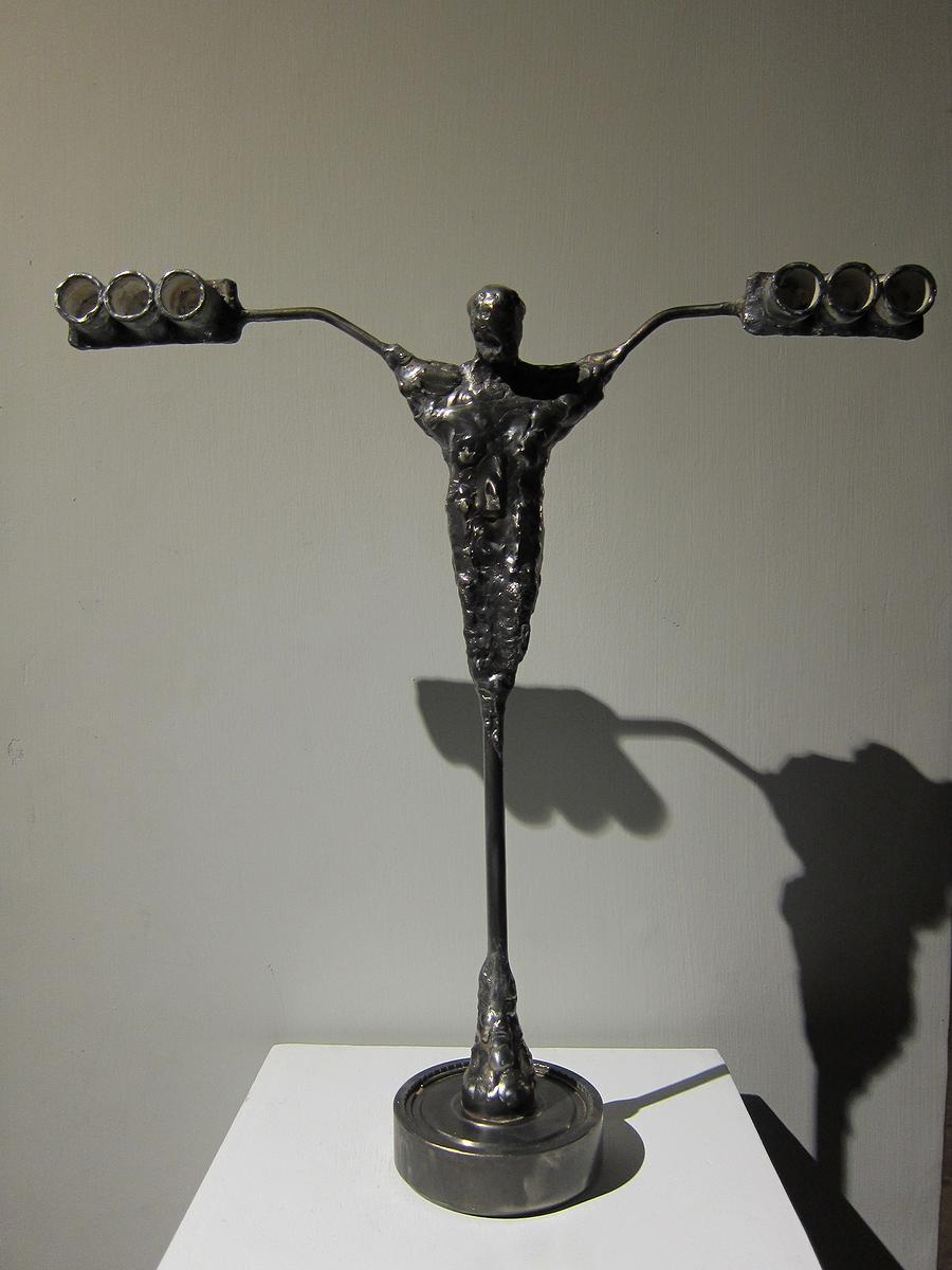 A lostness feeling of sculpture in the era of technonology─Discourse on self creation by Sheng-Chiang Chou's Cover