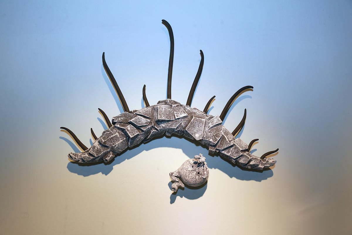 Between the Suppression and the Liberation : Self-interpretations of Tsai Jr-Yung's Ceramic Creations's Cover